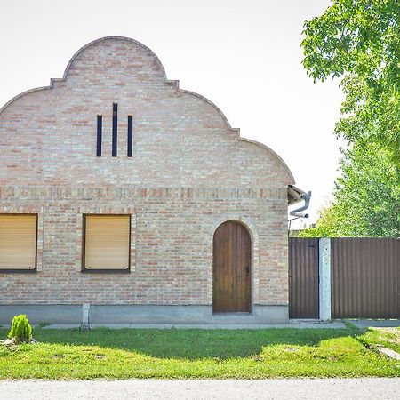 Etno Dom "Zuza" ξενώνας Kovačica Εξωτερικό φωτογραφία